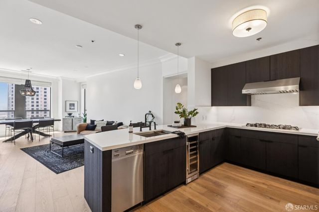 690 Market Street 1703, San Francisco, CA 94104
