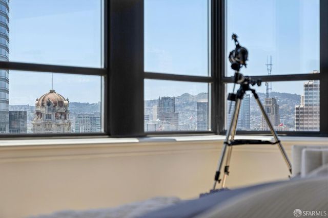 690 Market Street 1703, San Francisco, CA 94104