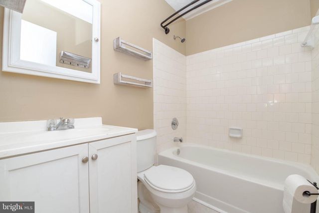 12 JOGGINS CT, Baltimore, MD 21220
