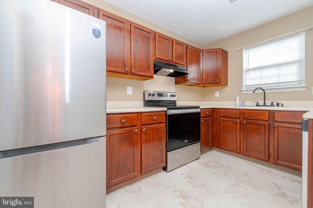 12 JOGGINS CT, Baltimore, MD 21220
