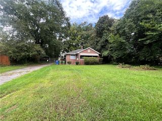 1420 Bolton Road NW, Atlanta, GA 30331