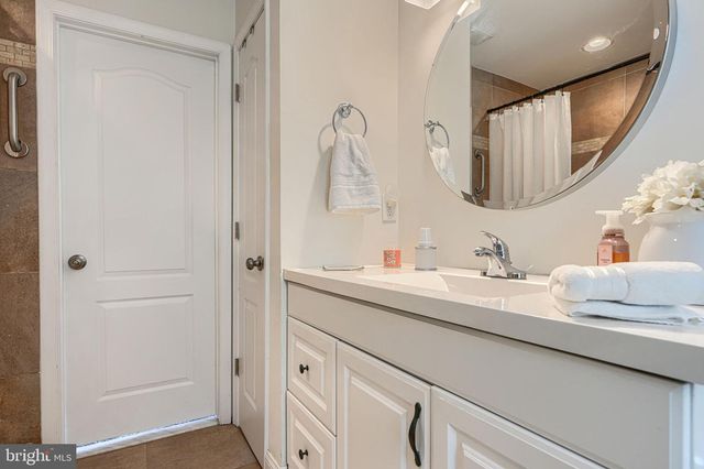 7420 CHESAPEAKE RD, Middle River, MD 21220