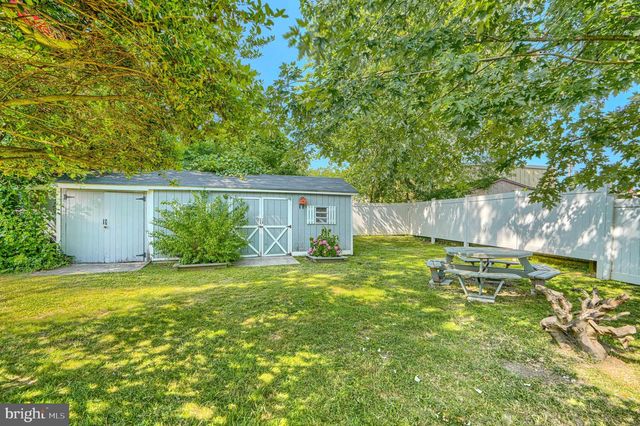7420 CHESAPEAKE RD, Middle River, MD 21220