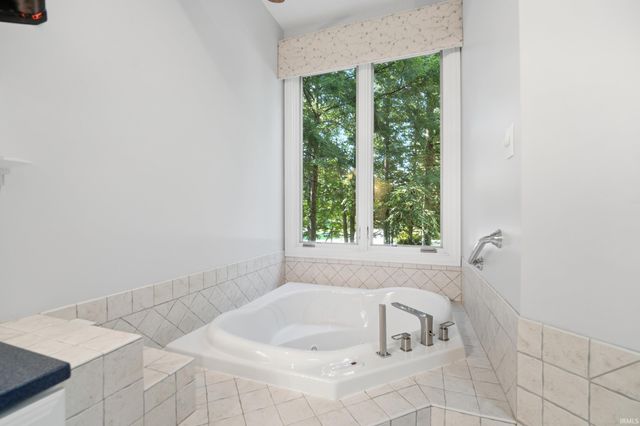 3724 Capilano Drive, West Lafayette, IN 47906