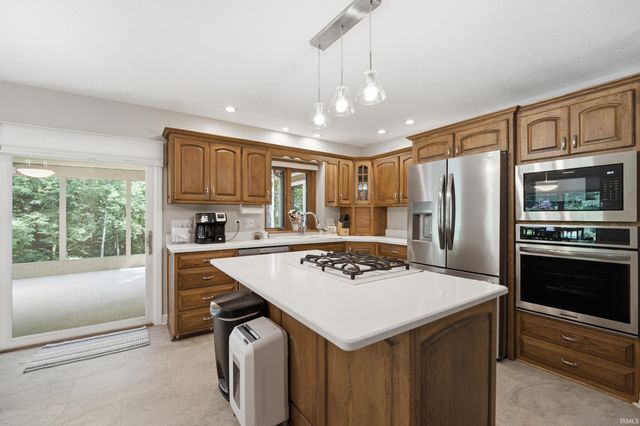 3724 Capilano Drive, West Lafayette, IN 47906