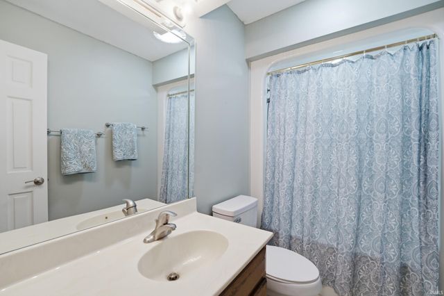 3724 Capilano Drive, West Lafayette, IN 47906