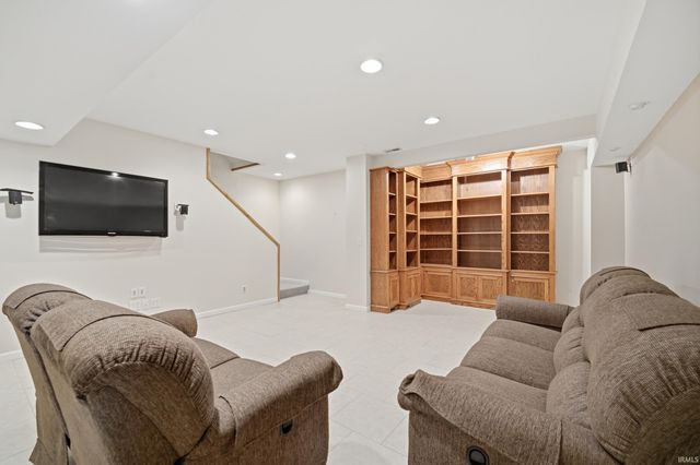 3724 Capilano Drive, West Lafayette, IN 47906