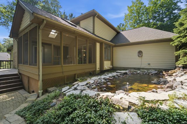 3724 Capilano Drive, West Lafayette, IN 47906