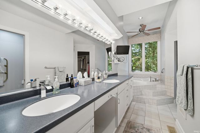 3724 Capilano Drive, West Lafayette, IN 47906