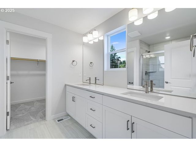 19035 Sw EUREKA Ln, Beaverton, OR 97007