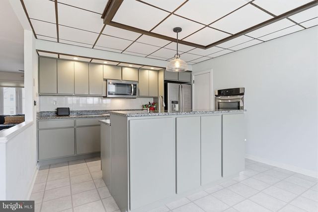 2409 PARKSIDE AVE, Hatboro, PA 19040