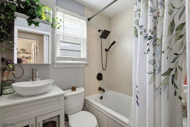 16 Creston Ave, Union Twp., NJ 07083