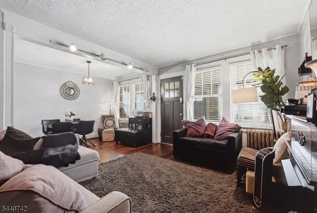 16 Creston Ave, Union Twp., NJ 07083