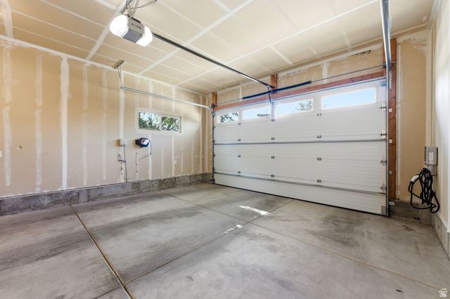823 E GRAND CAYMAN DR, Millcreek, UT 84107