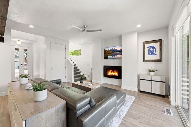 823 E GRAND CAYMAN DR, Millcreek, UT 84107
