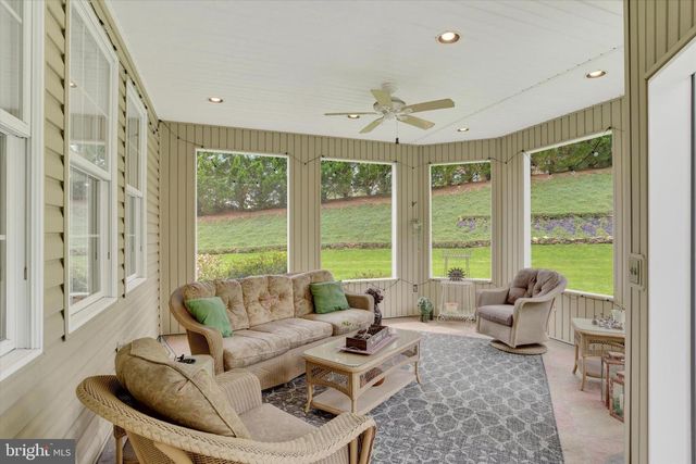 3401 CANYON CRK, Mechanicsburg, PA 17055