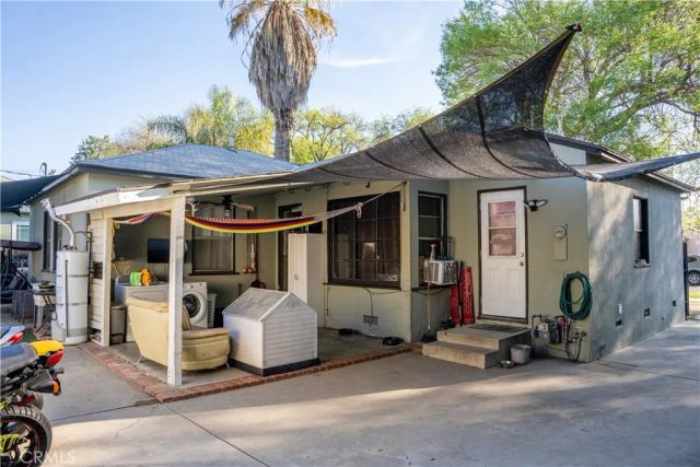 6941 Newcastle, Reseda, CA 91335
