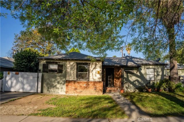 6941 Newcastle, Reseda, CA 91335