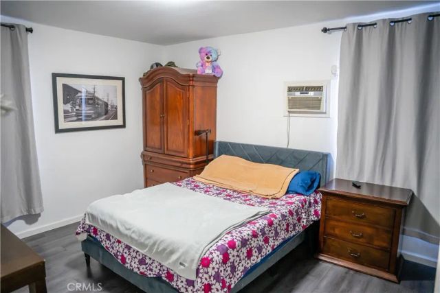 6941 Newcastle, Reseda, CA 91335