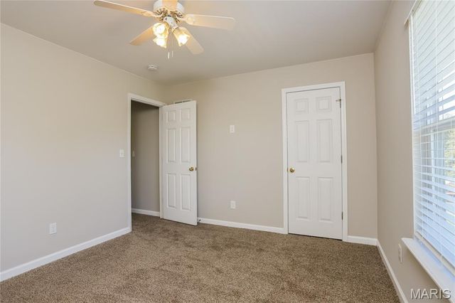 519 Great Oaks Meadow Drive, Wentzville, MO 63385