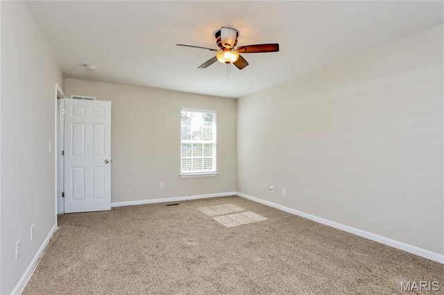 519 Great Oaks Meadow Drive, Wentzville, MO 63385
