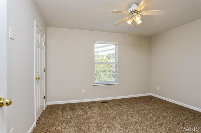 519 Great Oaks Meadow Drive, Wentzville, MO 63385