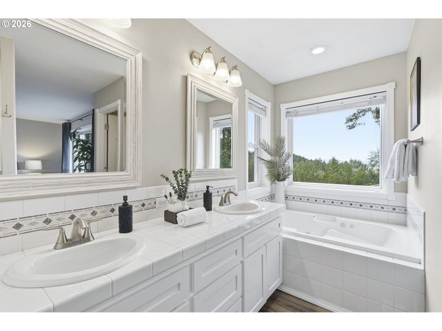 13008 Sw ASCENSION Dr, Tigard, OR 97223