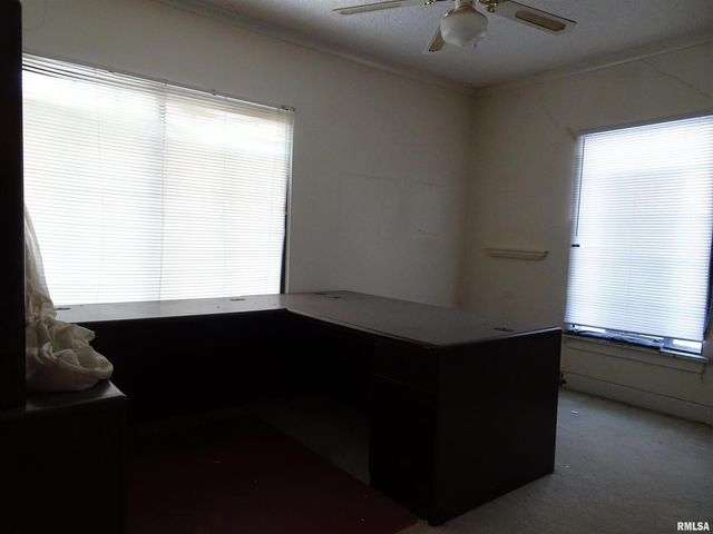 1515 Jersey Ridge Road, Davenport, IA 52803