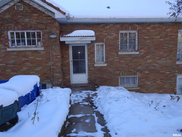 1515 Jersey Ridge Road, Davenport, IA 52803