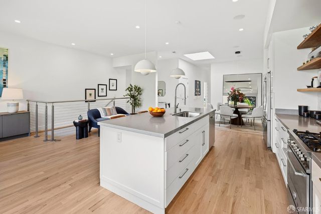 944 Hampshire Street, San Francisco, CA 94110