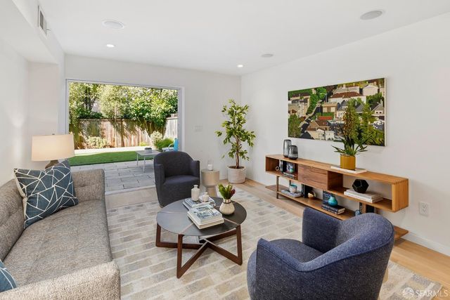 944 Hampshire Street, San Francisco, CA 94110