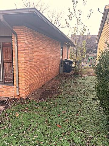 1504 N Center Avenue, Shawnee, OK 74804