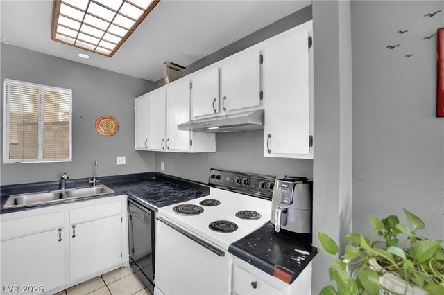 5007 Spencer Street C, Las Vegas, NV 89119