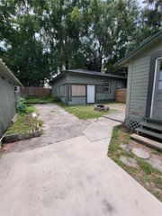 219 NE TUSCAWILLA AVENUE, Ocala, FL 34470