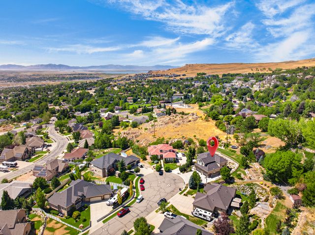 3976 N 350 W, Pleasant View, UT 84414
