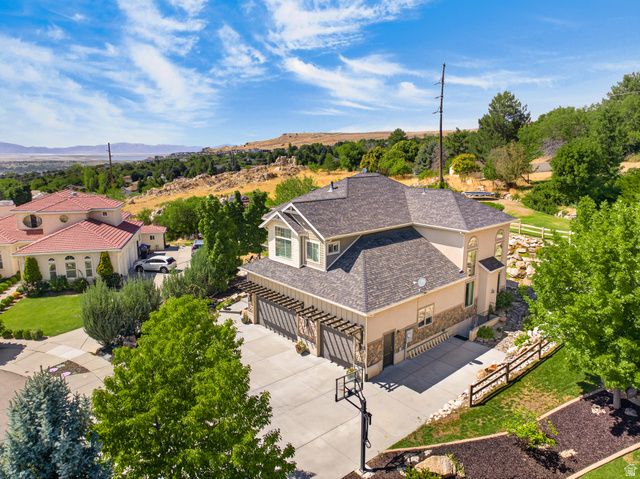 3976 N 350 W, Pleasant View, UT 84414