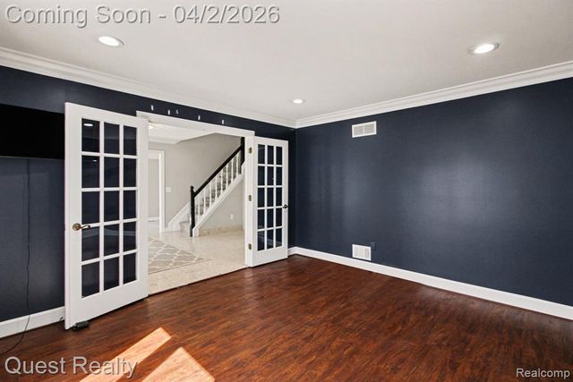 38590 Lowell Drive, Farmington, MI 48331