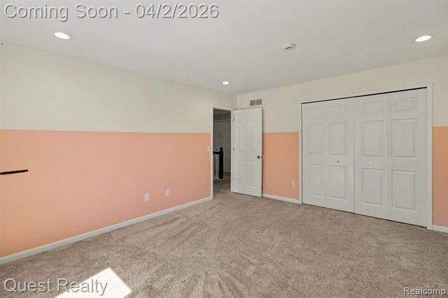 38590 Lowell Drive, Farmington, MI 48331