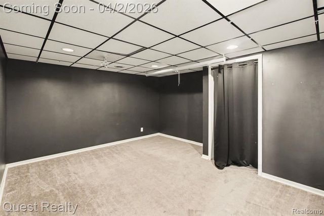 38590 Lowell Drive, Farmington, MI 48331