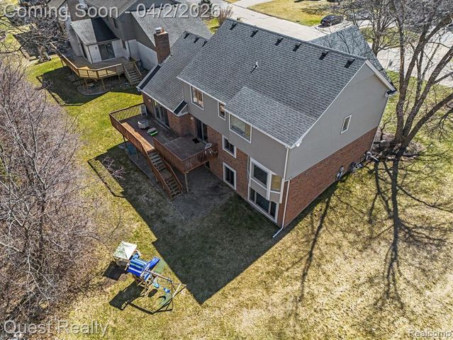 38590 Lowell Drive, Farmington, MI 48331