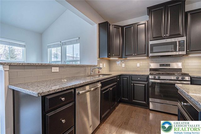 2584 Raya Way, Bethlehem Twp, PA 18045