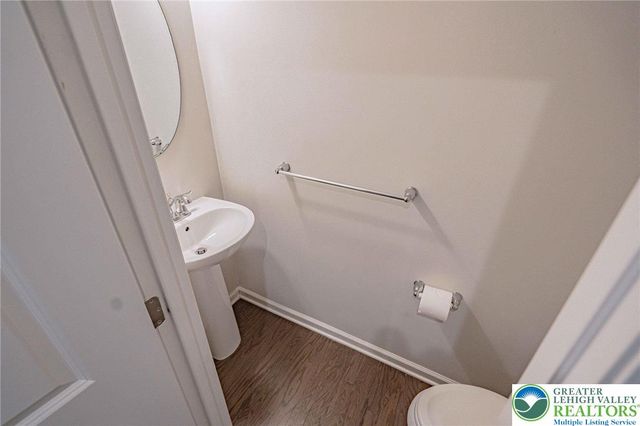 2584 Raya Way, Bethlehem Twp, PA 18045