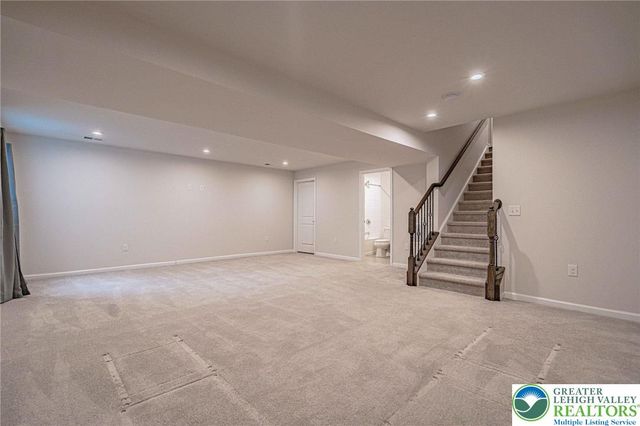 2584 Raya Way, Bethlehem Twp, PA 18045