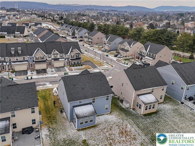 2584 Raya Way, Bethlehem Twp, PA 18045