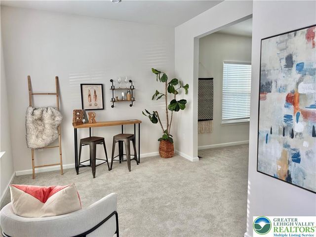 2584 Raya Way, Bethlehem Twp, PA 18045