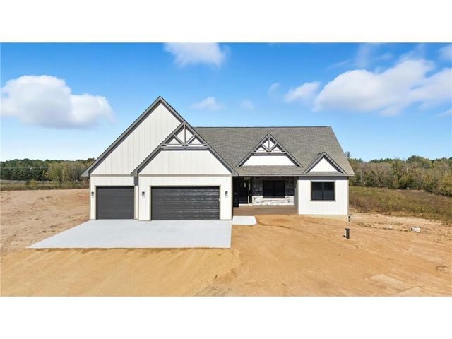 529 Chapman Hills Ct, Hudson, WI 54016