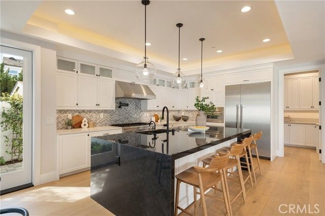 430 Fullerton Avenue, Newport Beach, CA 92663