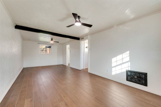 129 Senter Valley Road, Irving, TX 75060