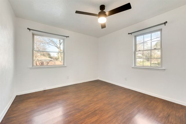 129 Senter Valley Road, Irving, TX 75060