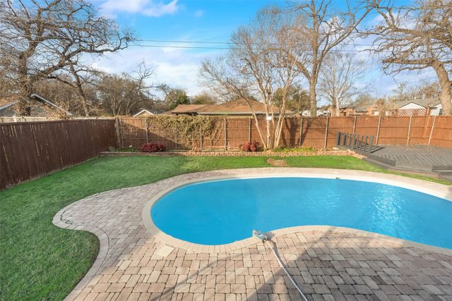 129 Senter Valley Road, Irving, TX 75060